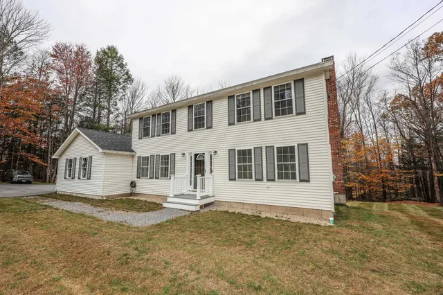 $599,900 | 21 Ledgewood Street, Wilton, NH 03086