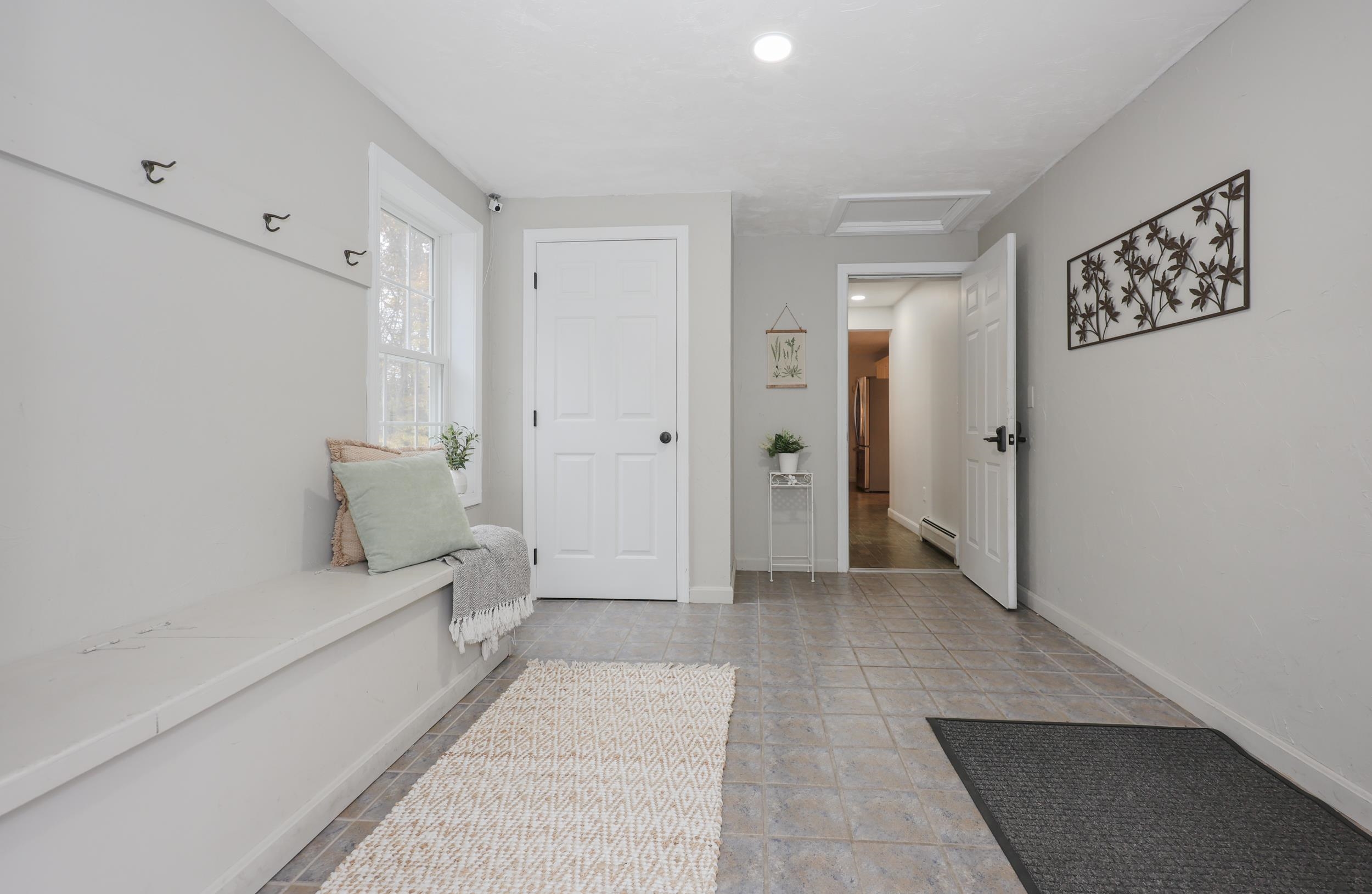 21 Ledgewood Street Wilton, NH 03086 - Photo 6 of 56