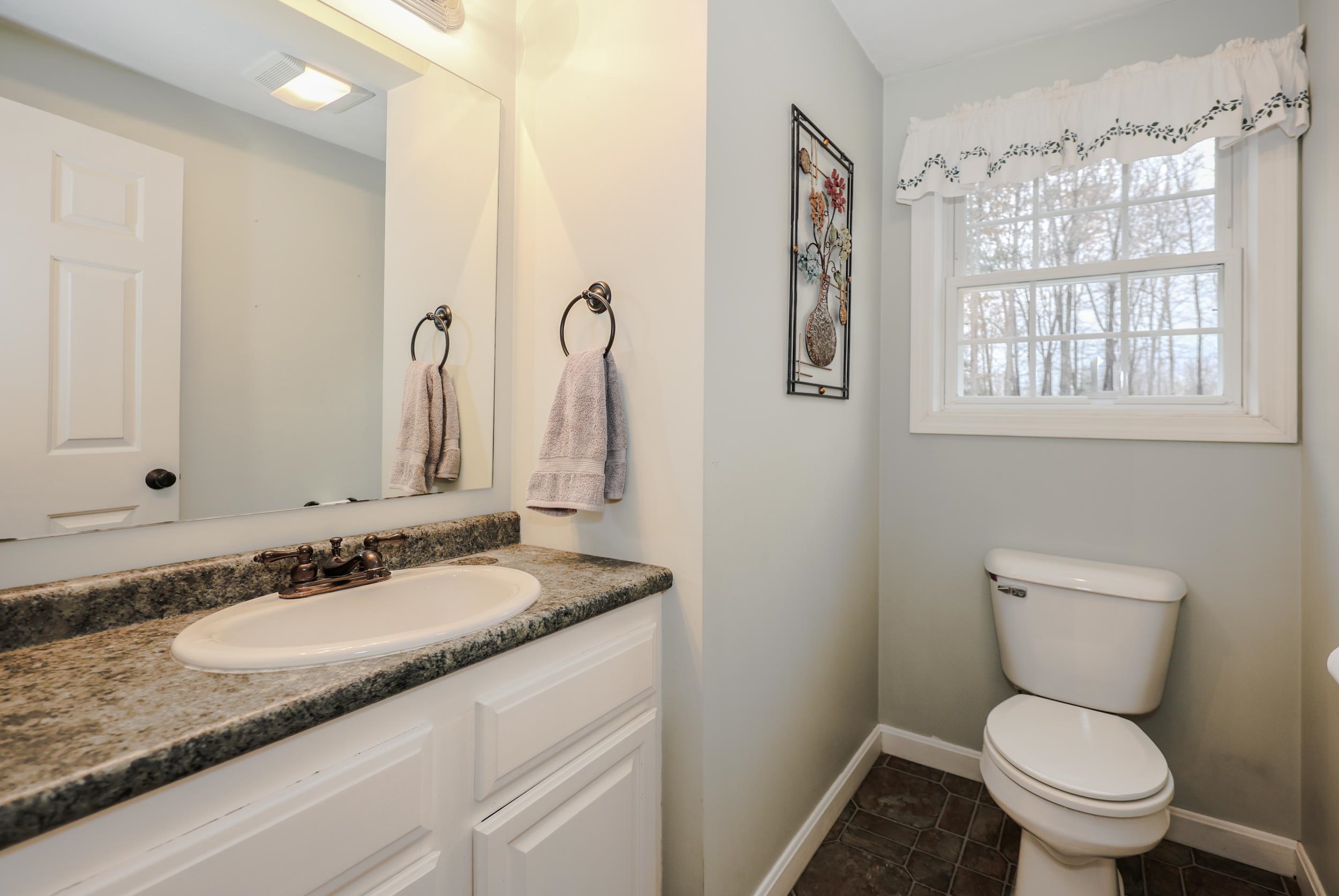 21 Ledgewood Street Wilton, NH 03086 - Photo 9 of 56