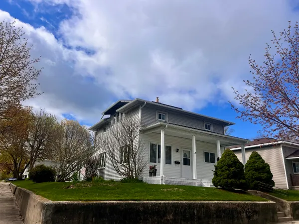 $269,900 | 310 2nd Street, Ludington, MI 49431