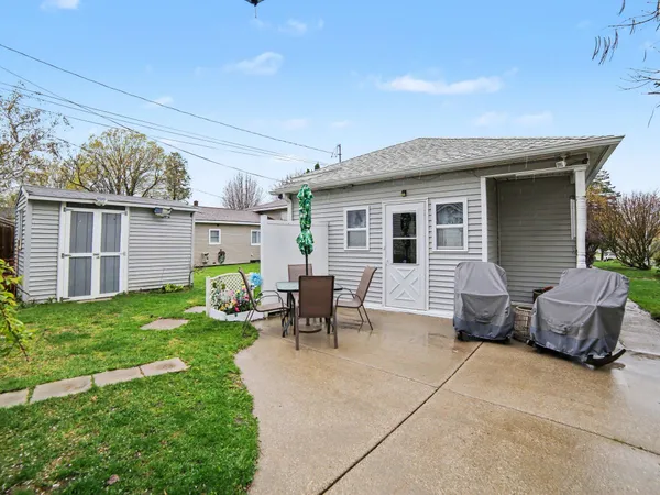 $269,900 | 310 2nd Street, Ludington, MI 49431