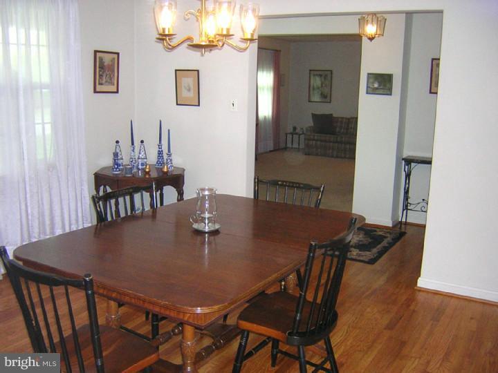 727 Halstead Road Wilmington, DE 19803 - Photo 6 of 25 Dining Room