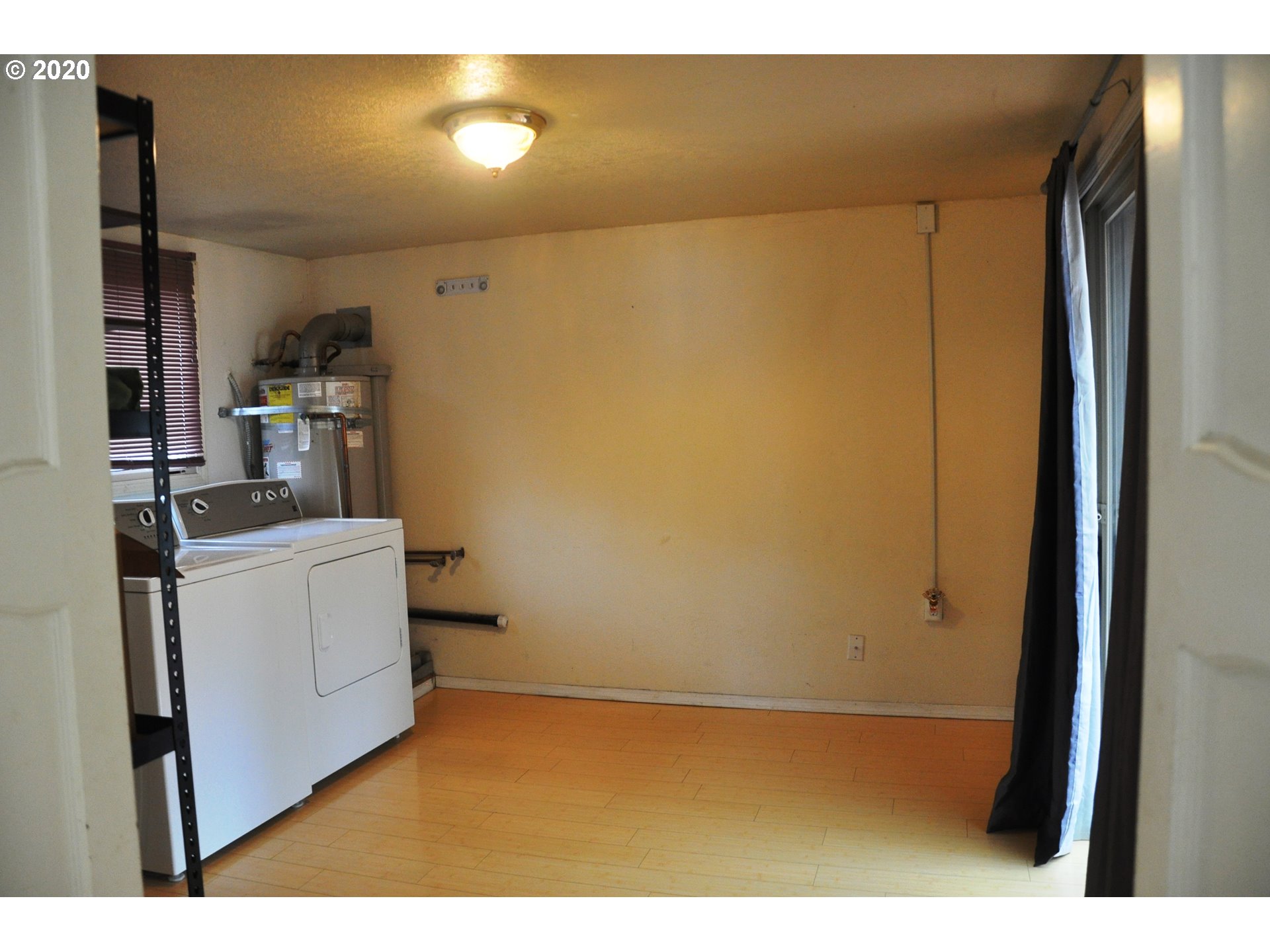 855 West N Street Springfield, OR 97477 - Photo 11 of 29