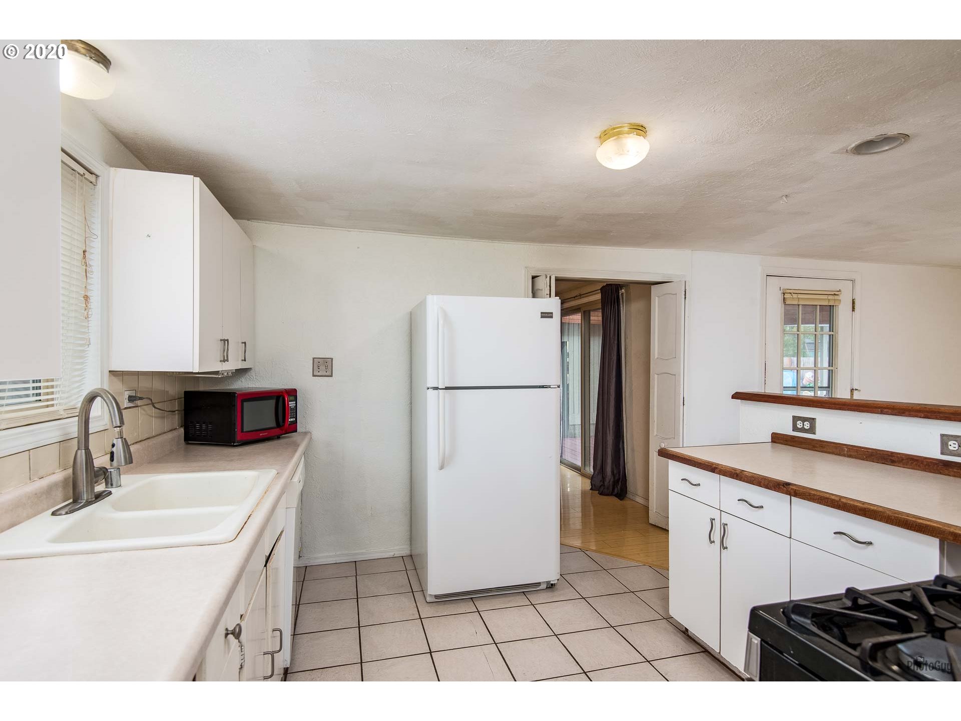 855 West N Street Springfield, OR 97477 - Photo 13 of 29