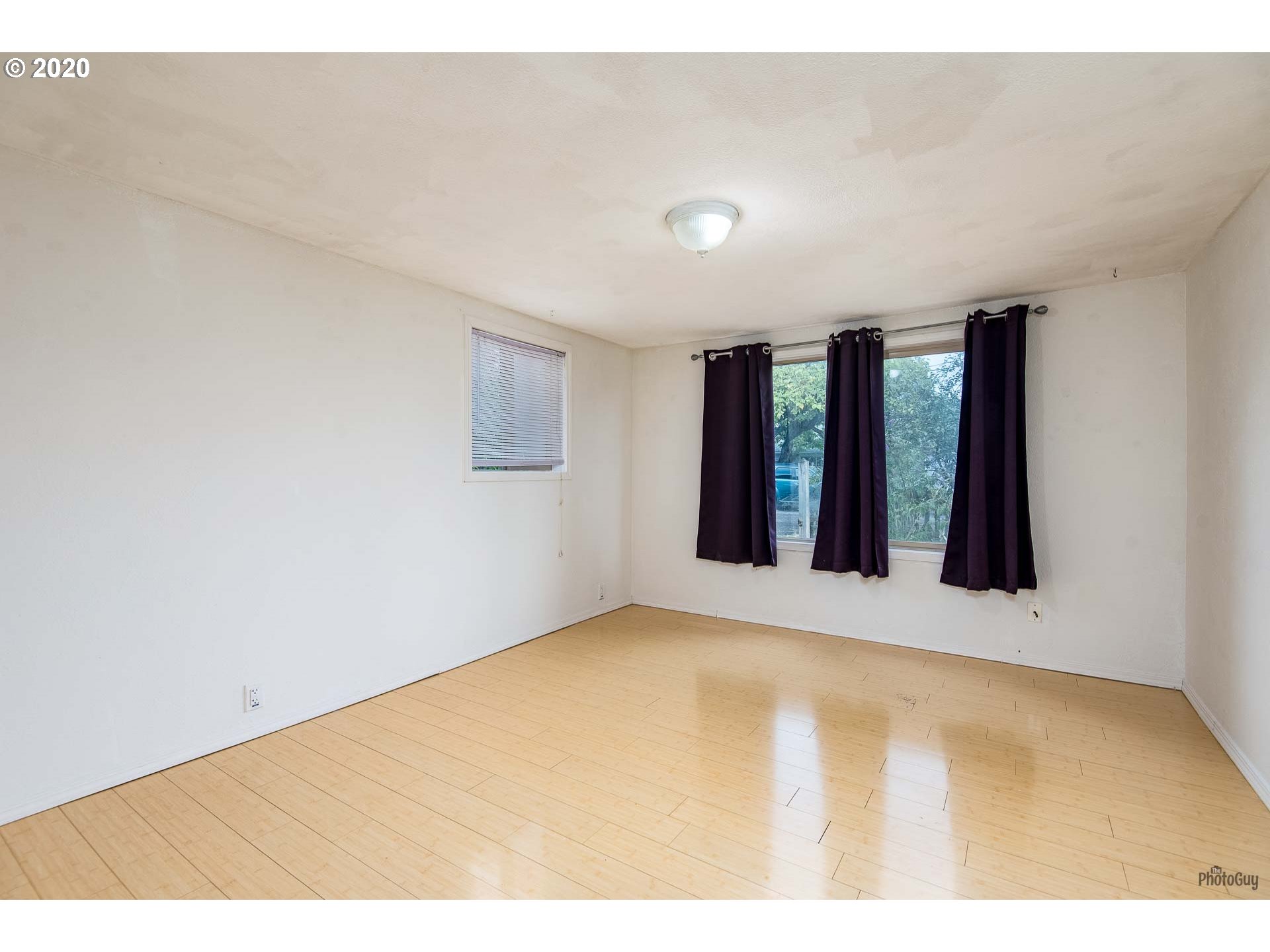 855 West N Street Springfield, OR 97477 - Photo 17 of 29