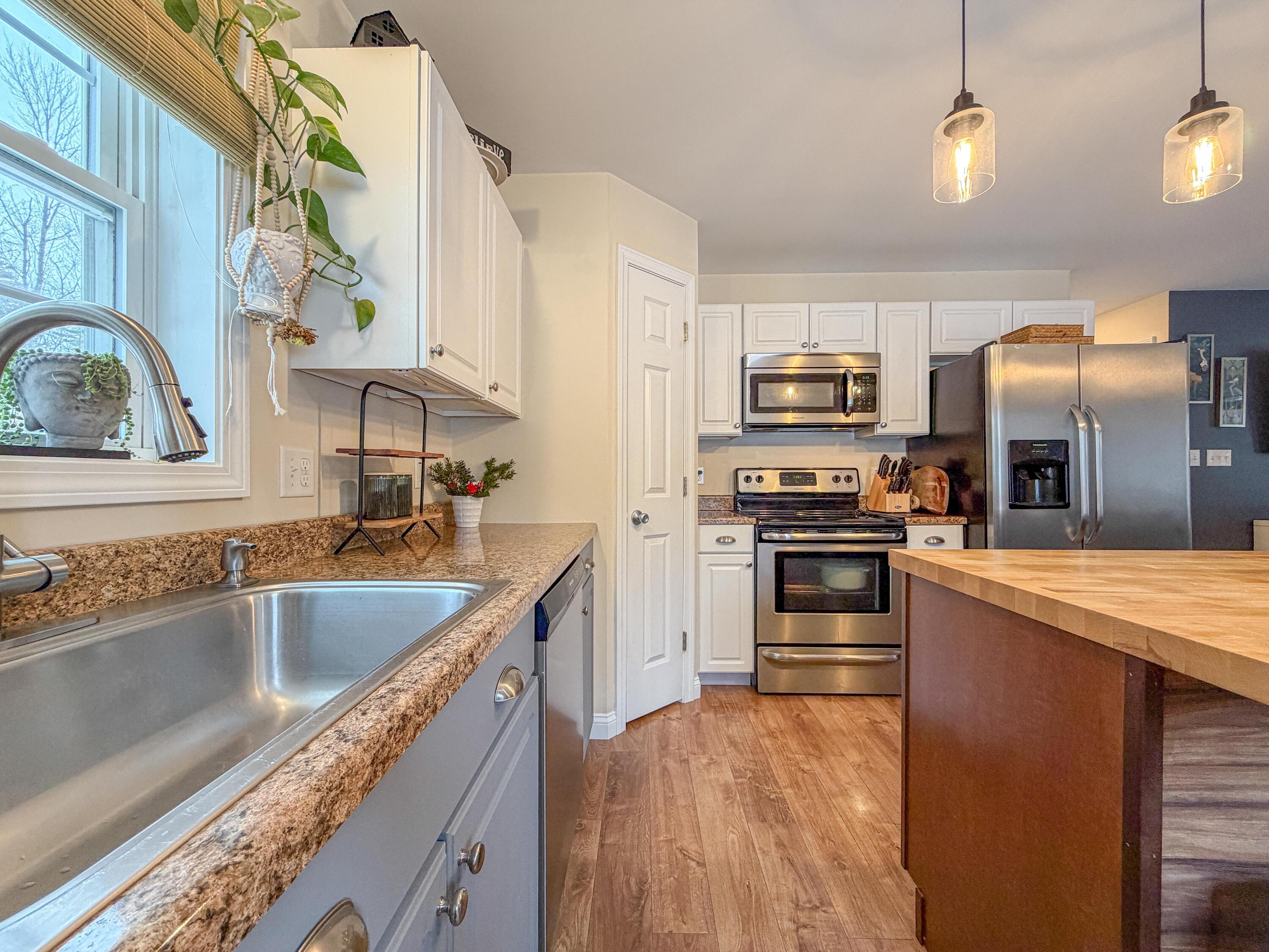 446 Doles Ridge Road Limerick, ME 04048 - Photo 13 of 45 446 Doles Ridge Rd Limerick -16