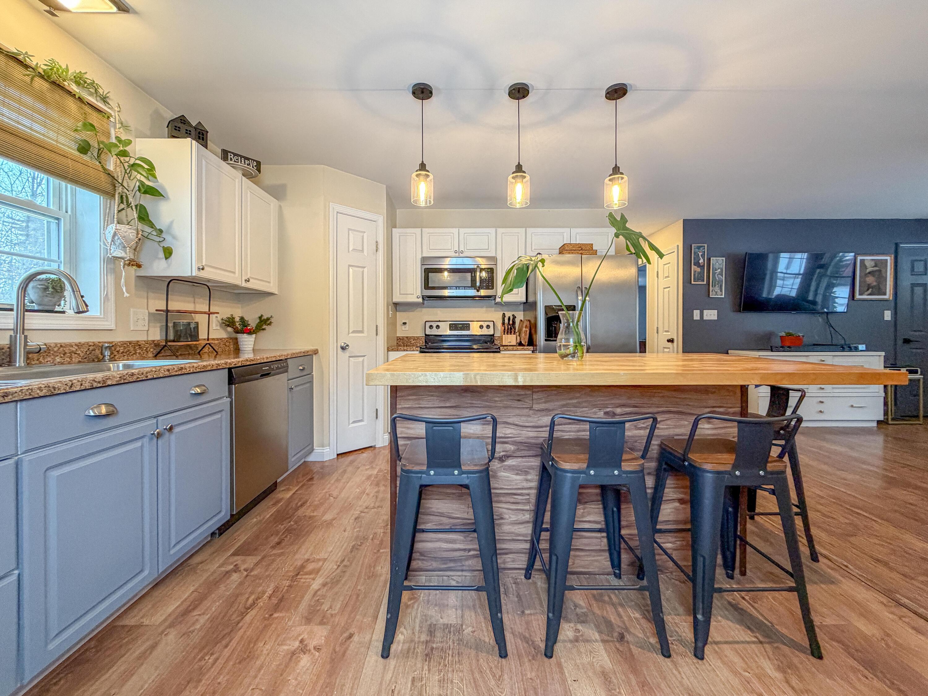 446 Doles Ridge Road Limerick, ME 04048 - Photo 10 of 45 446 Doles Ridge Rd Limerick -12