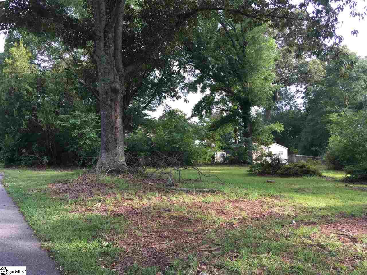 103 Quinn Road Wellford, SC 29385 - Photo 1 of 6 Gallery Image 1