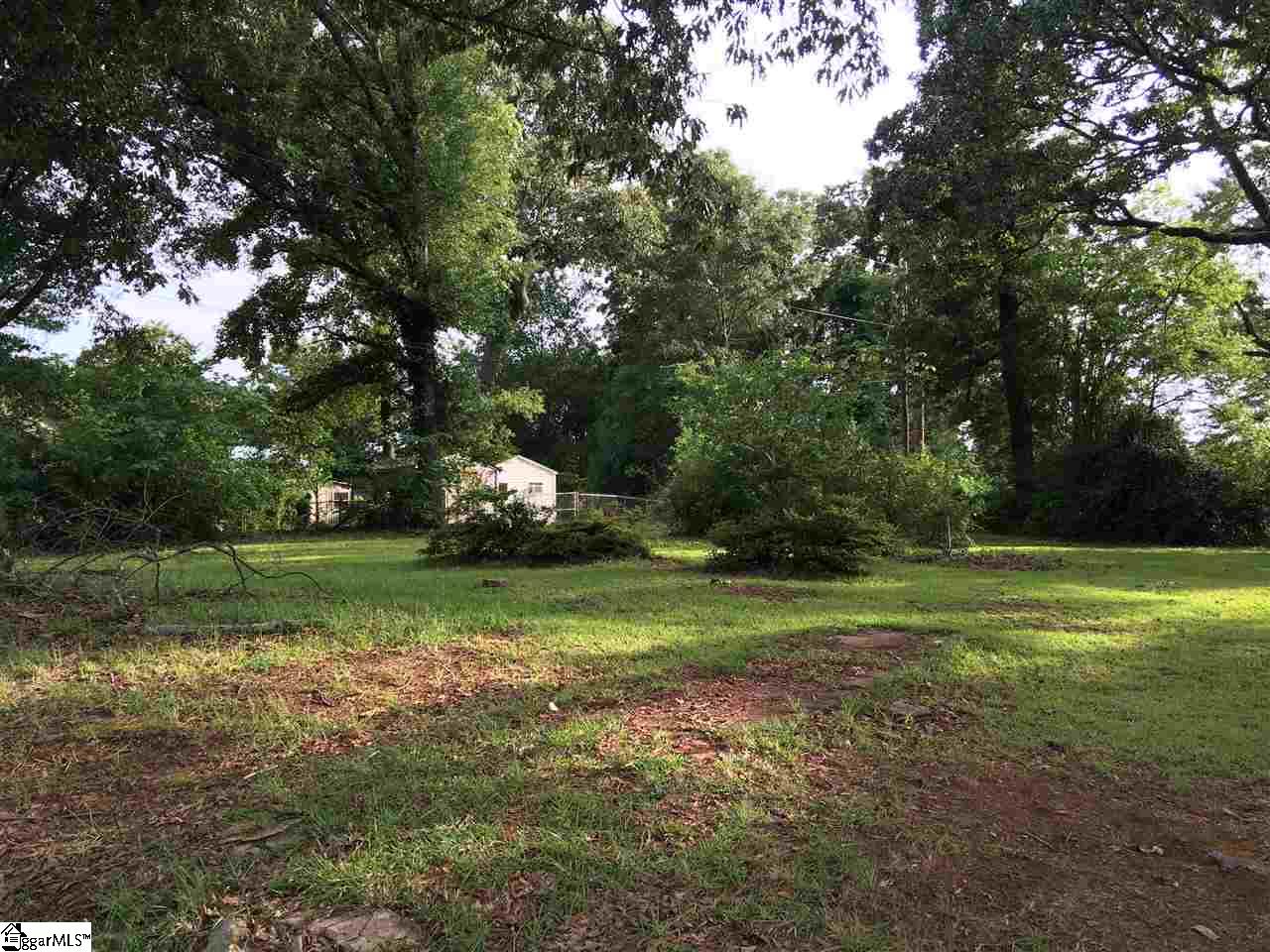 103 Quinn Road Wellford, SC 29385 - Photo 4 of 6 Gallery Image 4