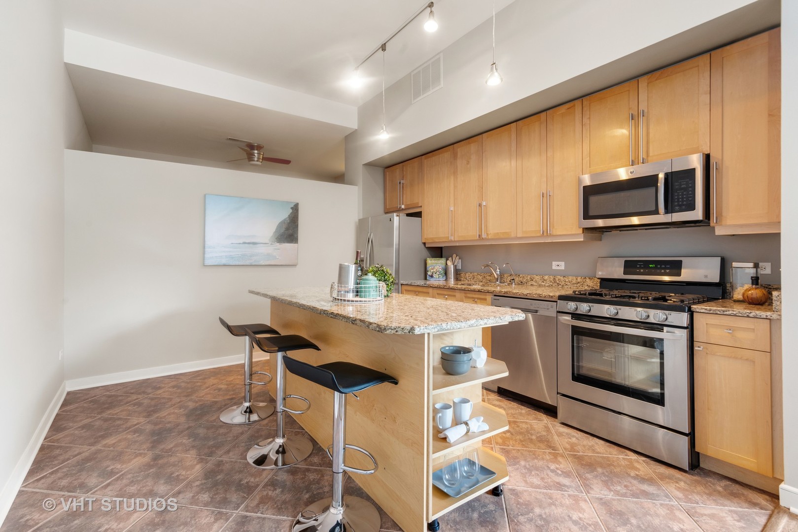 939 West Madison Street, Unit 503 Chicago, IL 60607 - Photo 6 of 23