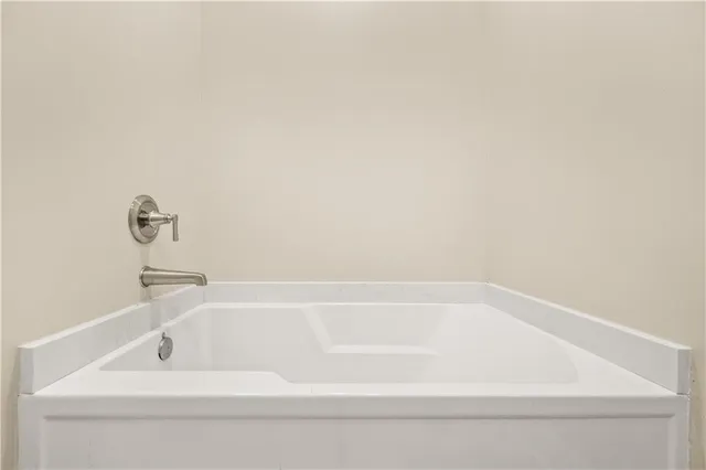 $290,000 | 318 Walker Gravel Pit, Dry Prong, LA 71423