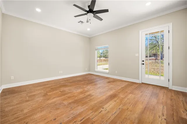 $290,000 | 318 Walker Gravel Pit, Dry Prong, LA 71423