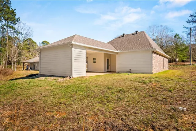 $290,000 | 318 Walker Gravel Pit, Dry Prong, LA 71423