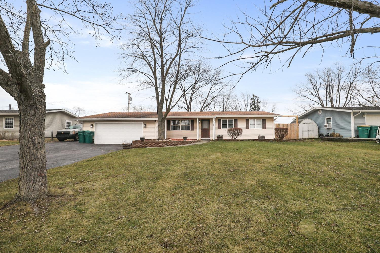 519 McCool Road Valparaiso, IN 46385 - Photo 1 of 19 1500x999