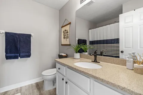 $335,000 | 17849 66th Avenue North, Maple Grove, MN 55311