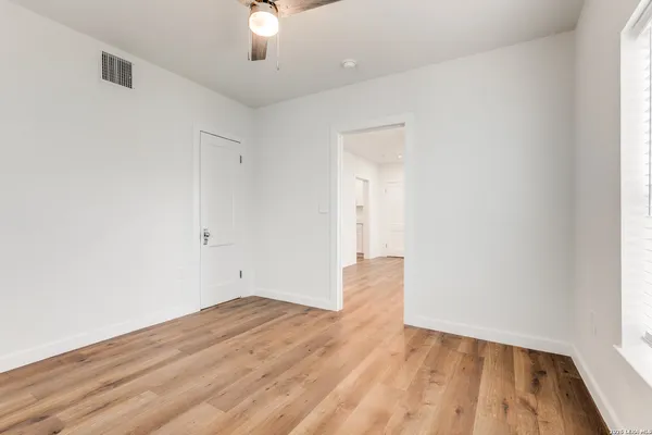 $1,595 | 920 McIlvaine, San Antonio, TX 78201