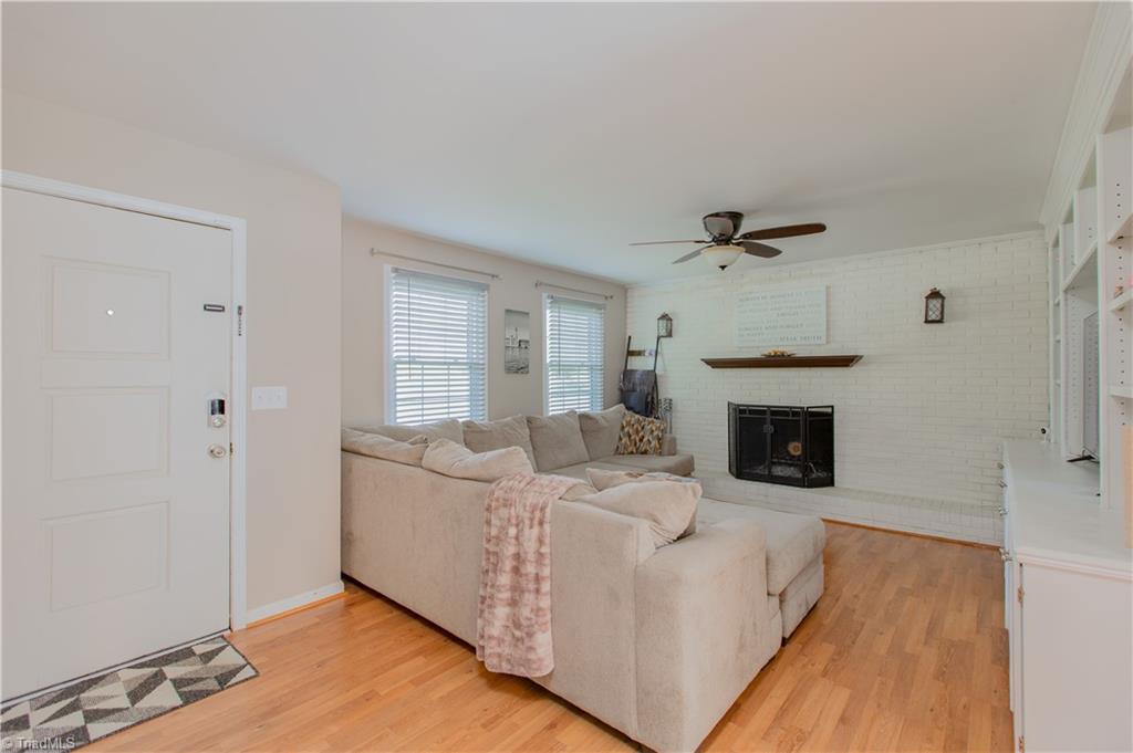 5343 Mapleton Street Clemmons, NC 27012 - Photo 3 of 30 Gallery Image 3