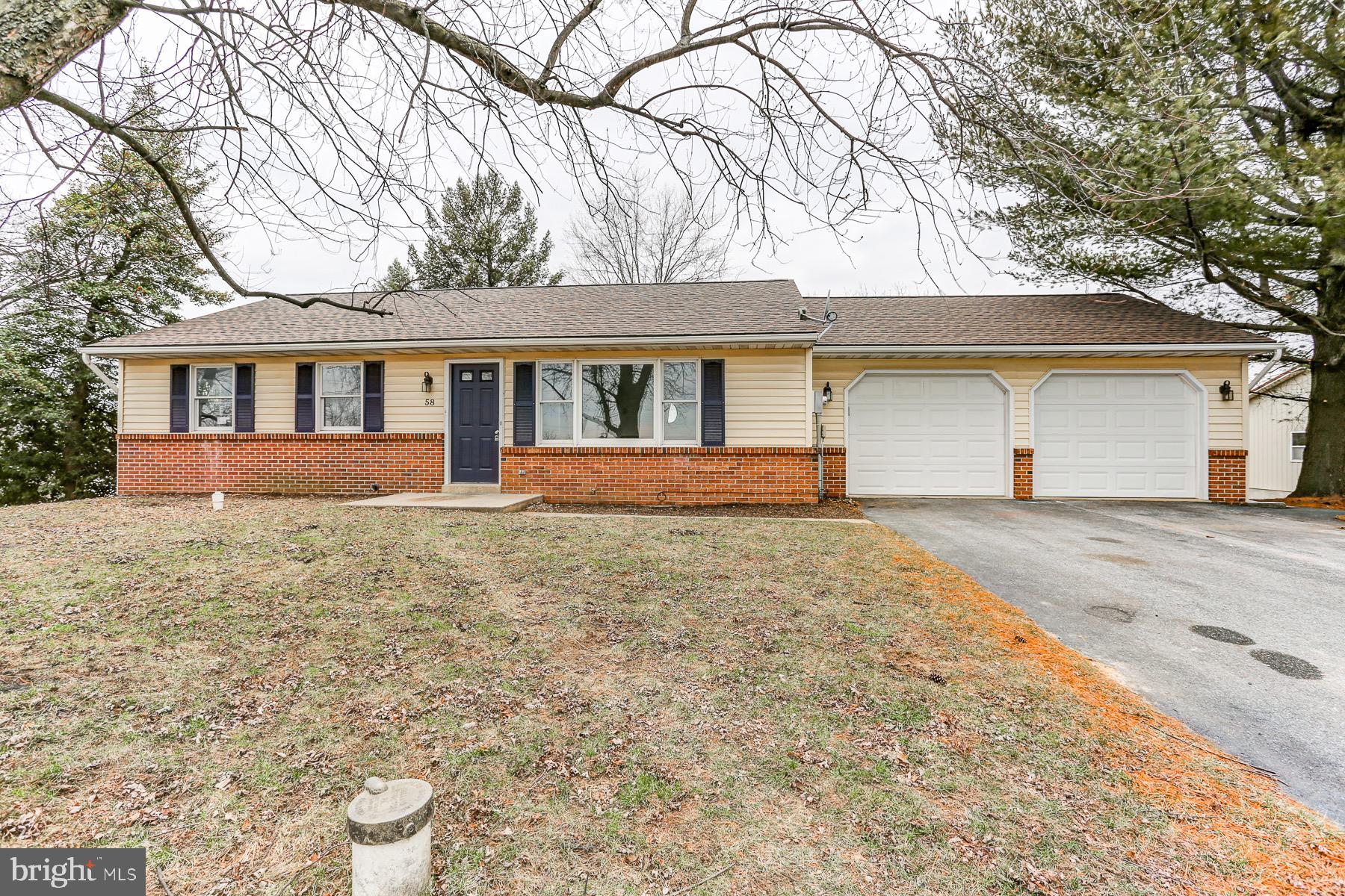 58 Foreman Road Elizabethtown, PA 17022 - Photo 1 of 31 front view of a house with a yard