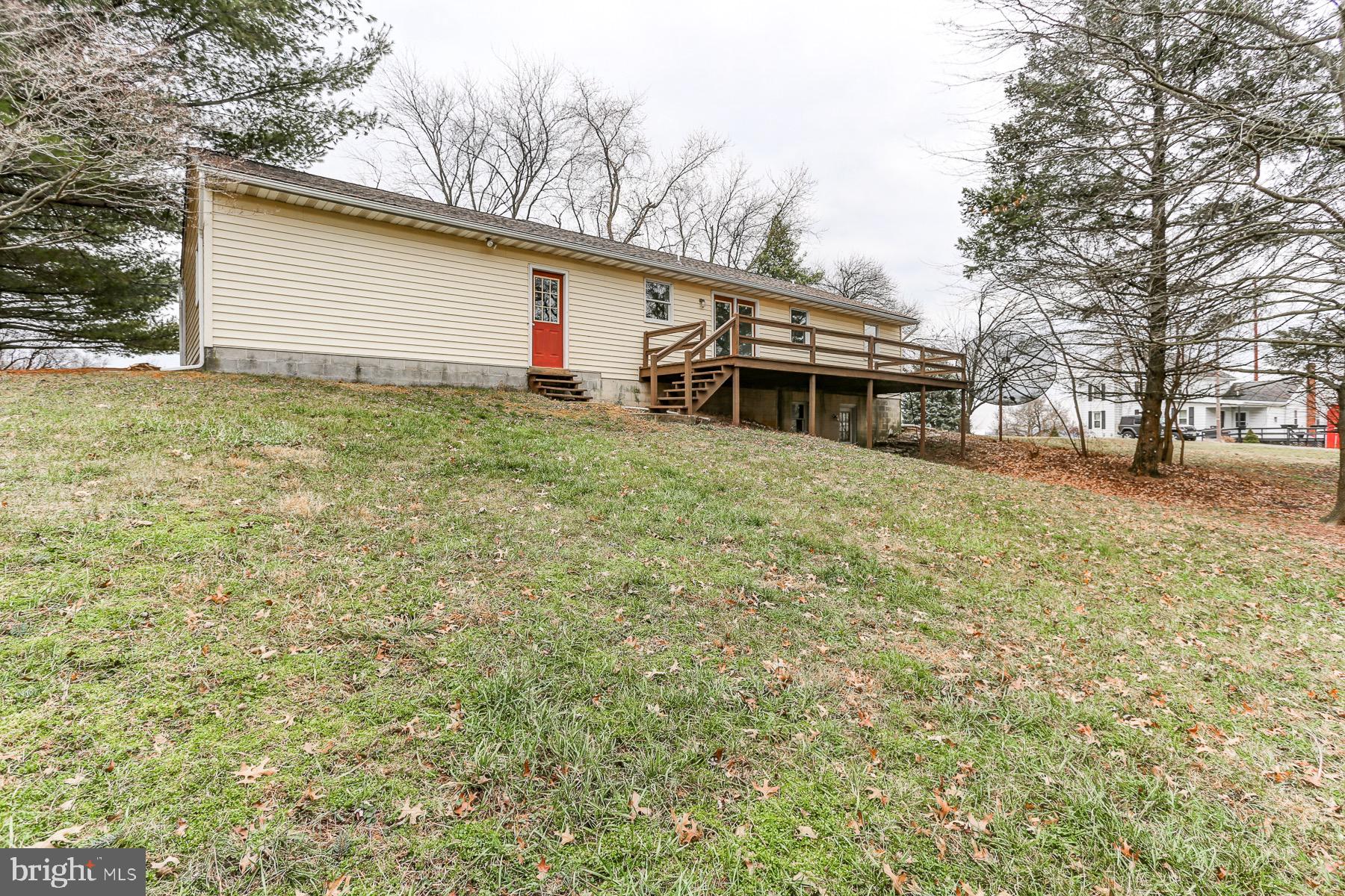 58 Foreman Road Elizabethtown, PA 17022 - Photo 29 of 31 a house view with a outdoor space