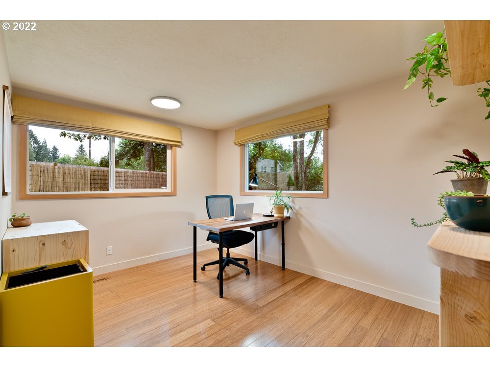 11030 Northwest Reeves Street Portland, OR 97229 - Photo 15 of 32 Gallery Image 15