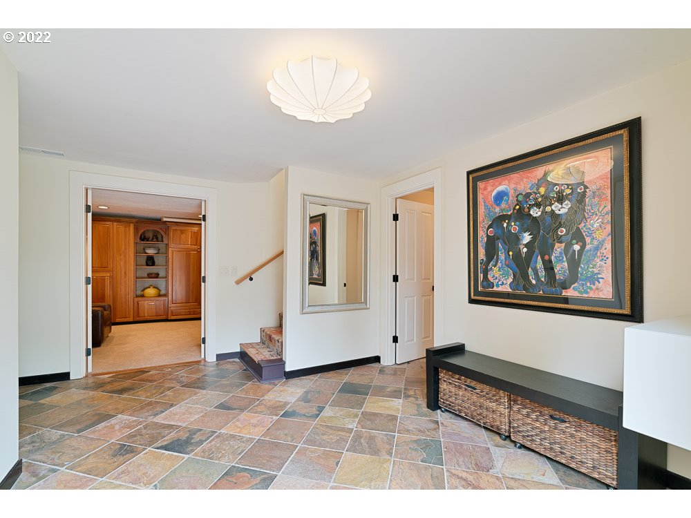 11030 Northwest Reeves Street Portland, OR 97229 - Photo 17 of 32 Gallery Image 17