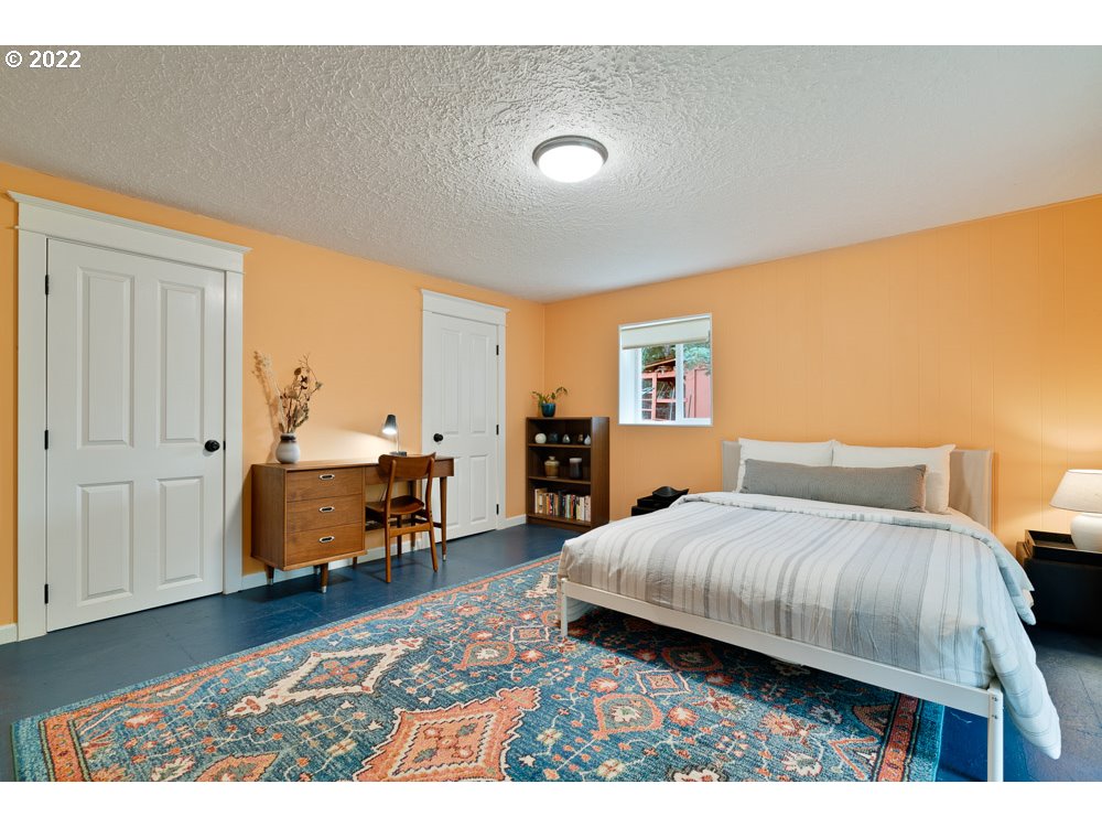 11030 Northwest Reeves Street Portland, OR 97229 - Photo 23 of 32 Gallery Image 23