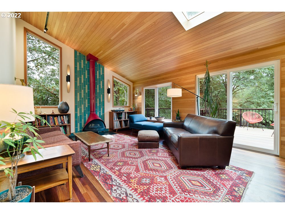11030 Northwest Reeves Street Portland, OR 97229 - Photo 3 of 32 Gallery Image 3