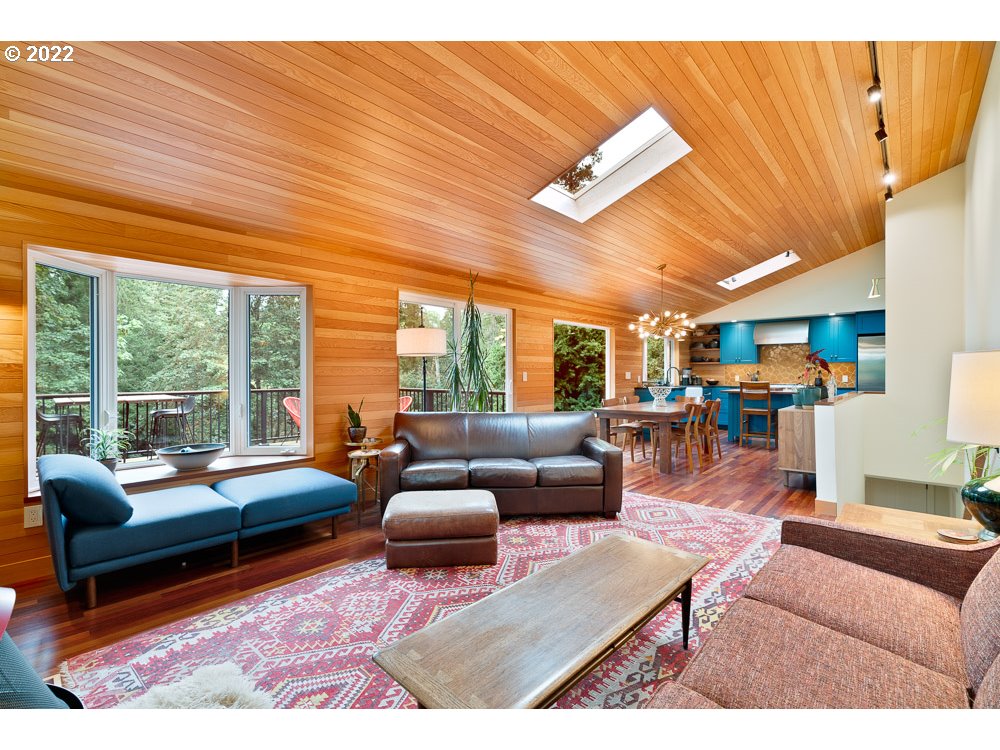 11030 Northwest Reeves Street Portland, OR 97229 - Photo 4 of 32 Gallery Image 4