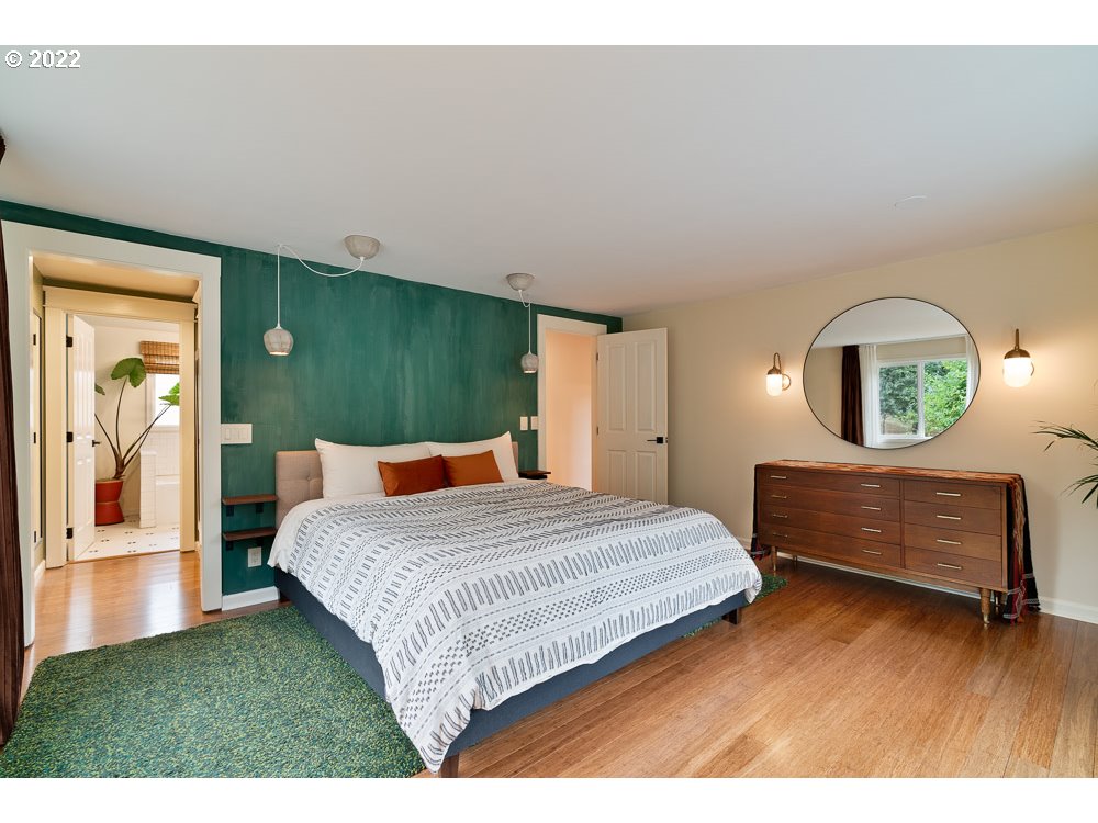 11030 Northwest Reeves Street Portland, OR 97229 - Photo 10 of 32 Gallery Image 10