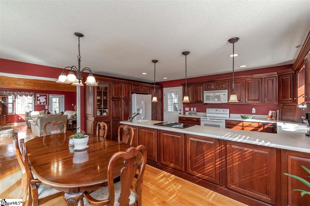 241 Riverlake Road Fair Play, SC 29643 - Photo 13 of 36 Gallery Image 13
