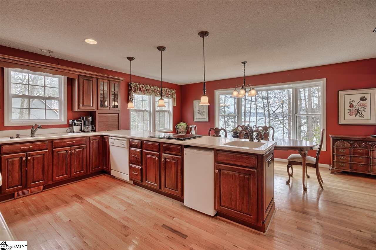 241 Riverlake Road Fair Play, SC 29643 - Photo 10 of 36 Gallery Image 10