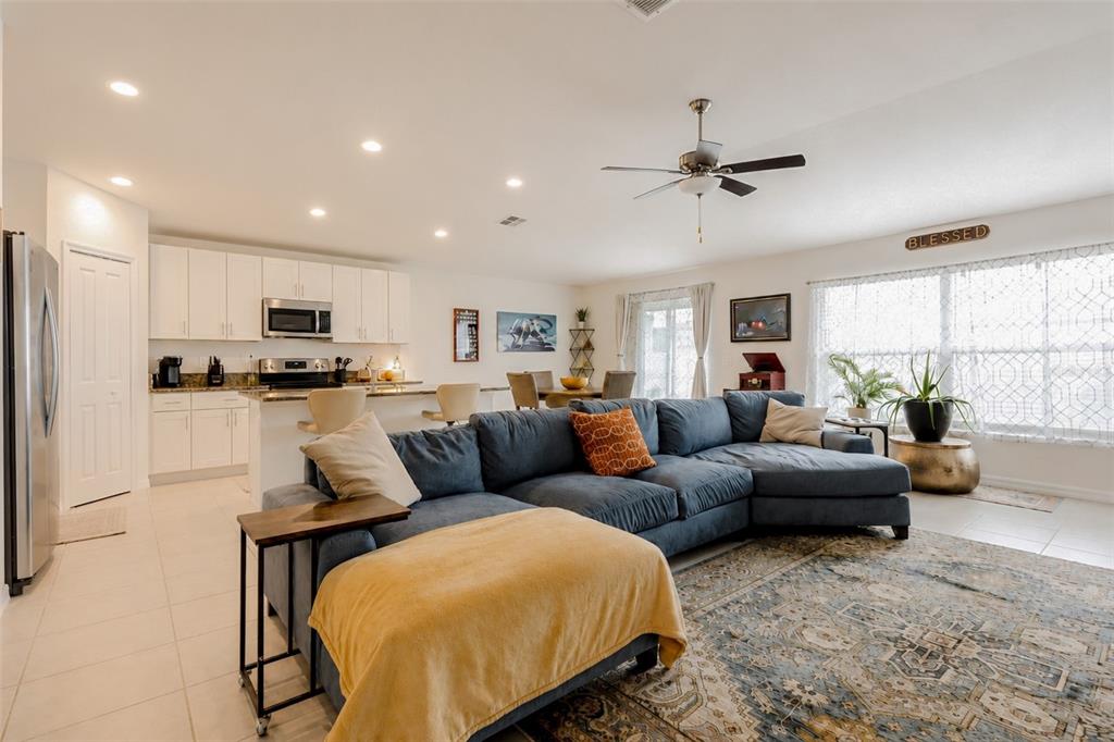 13191 Garnet Raspberry Avenue Wimauma, FL 33598 - Photo 9 of 19