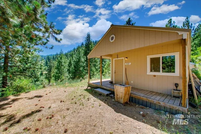 $169,900 | 221 Tollgate Road, Boise, ID 83716