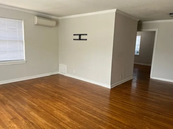 $1,350 | 1923 McDuffie Street, Unit 1, Houston, TX 77019