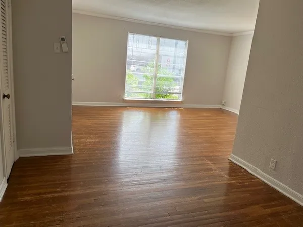 $1,350 | 1923 McDuffie Street, Unit 1, Houston, TX 77019