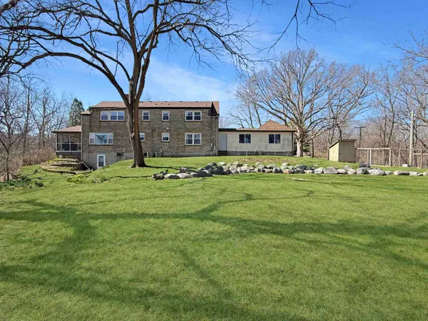 $529,900 | 897 Tomahawk Drive, Oregon, IL 61061