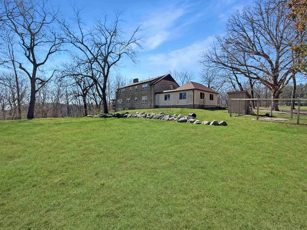 $529,900 | 897 Tomahawk Drive, Oregon, IL 61061