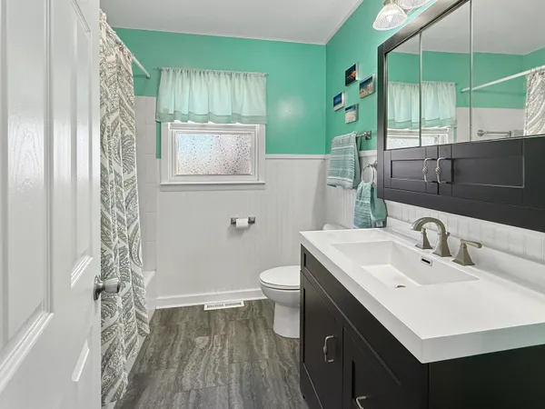 $529,900 | 897 Tomahawk Drive, Oregon, IL 61061