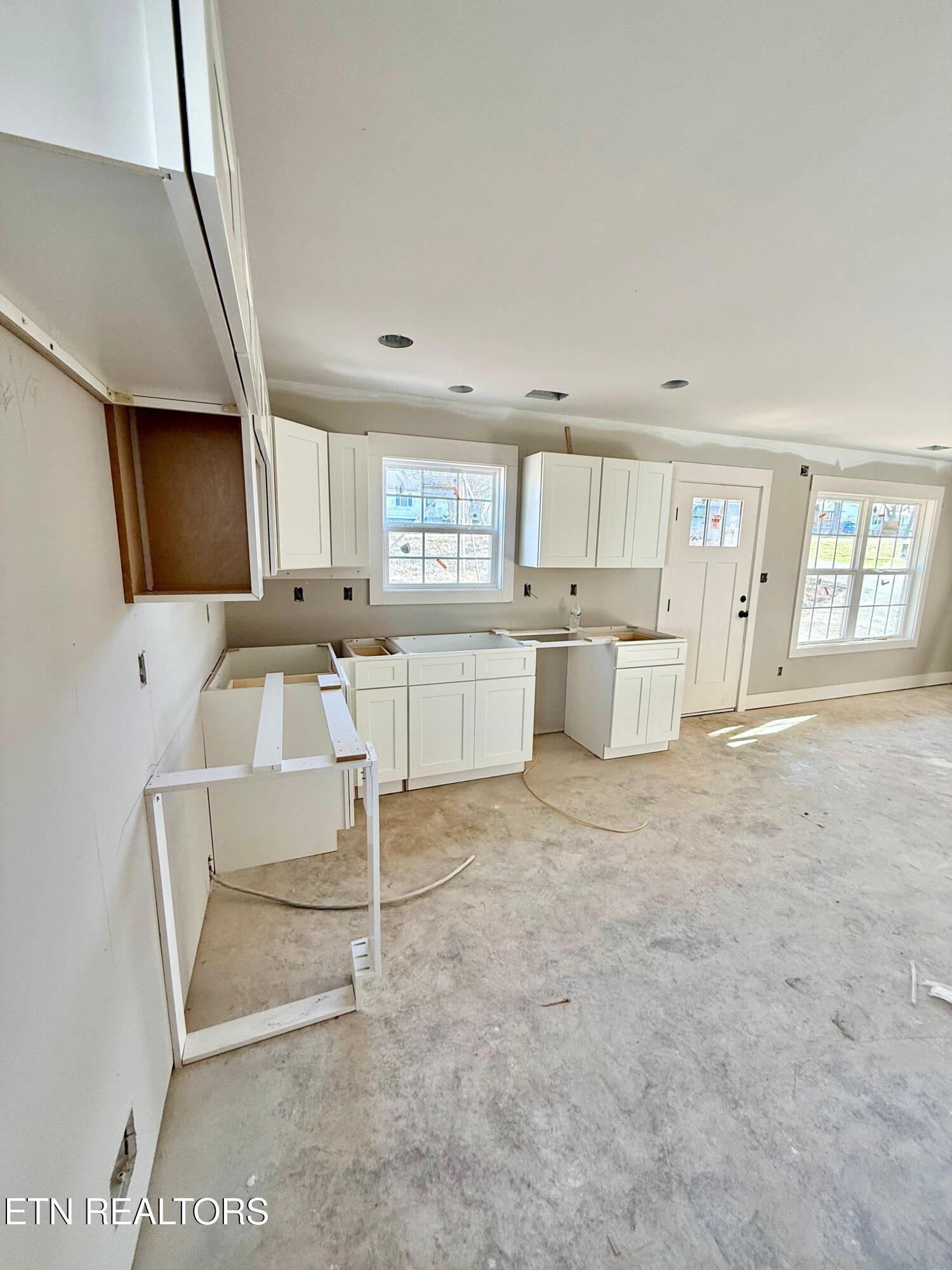 104 Roosevelt Street Alcoa, TN 37701 - Photo 9 of 10 Kitchen II