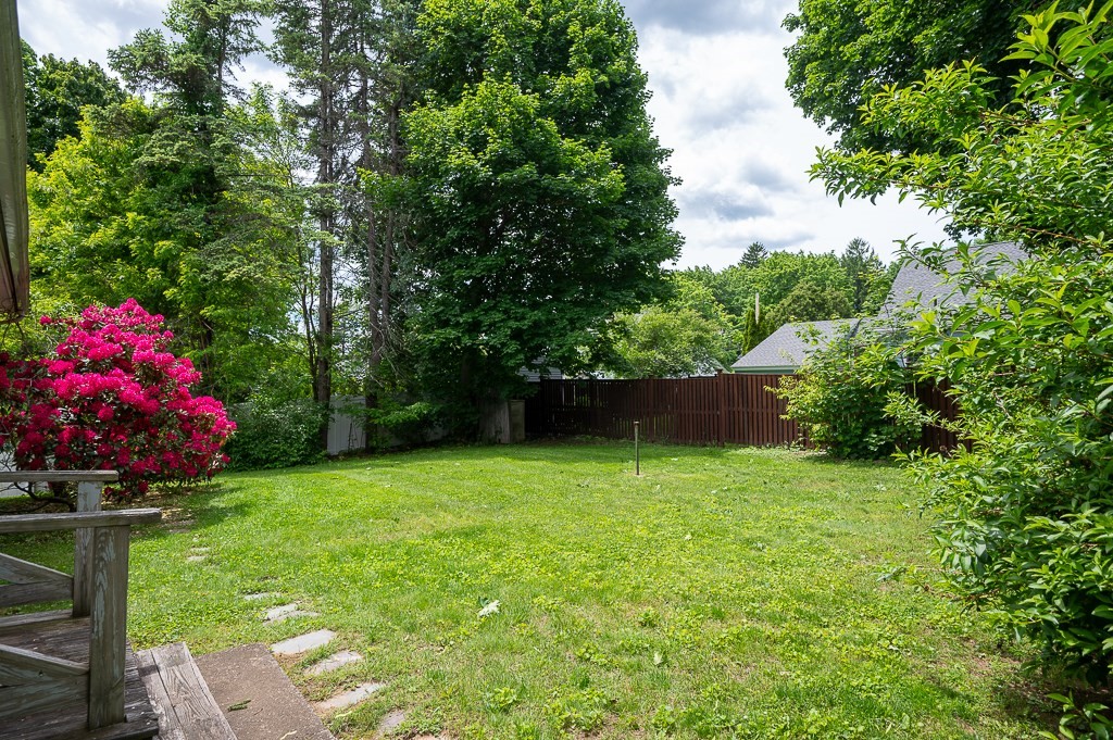 27 Chevy Chase Road Worcester, MA 01606 - Photo 23 of 29