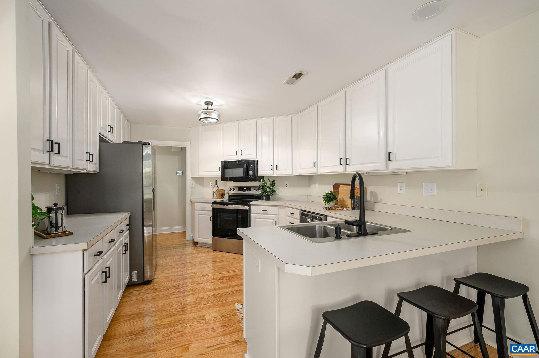 1227 Raintree Drive Charlottesville, VA 22901 - Photo 13 of 35 Gallery Image 13