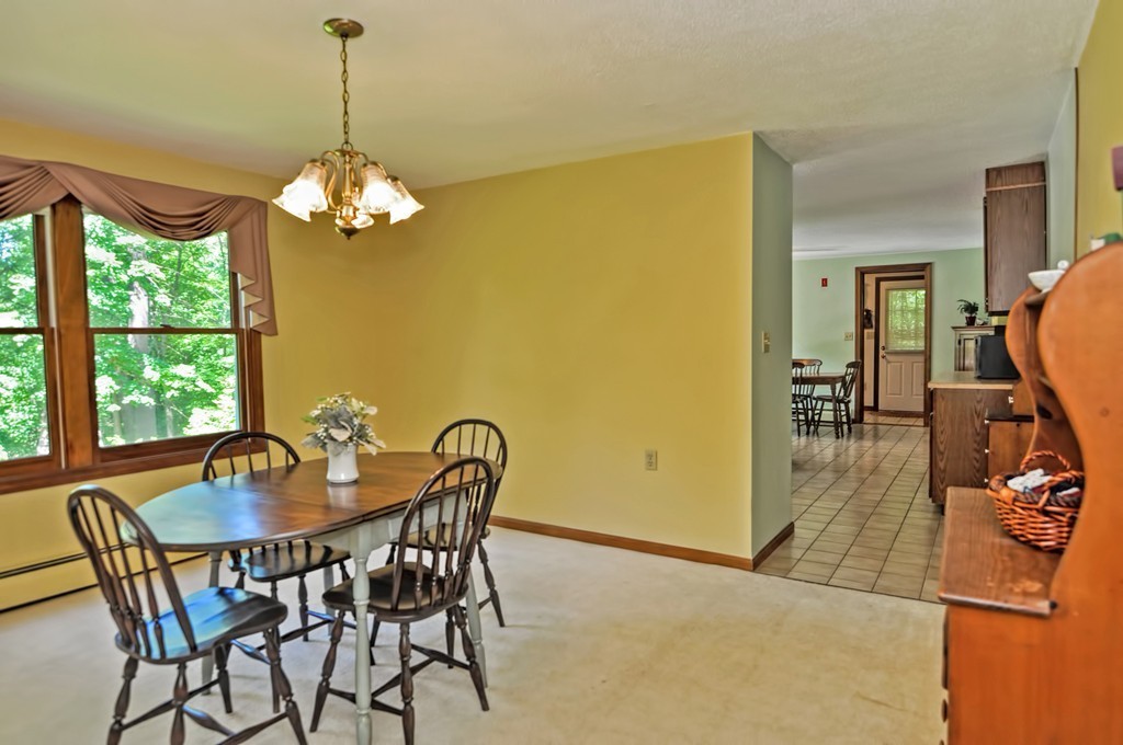 69 Fowler Road Northbridge, MA 01534 - Photo 11 of 30
