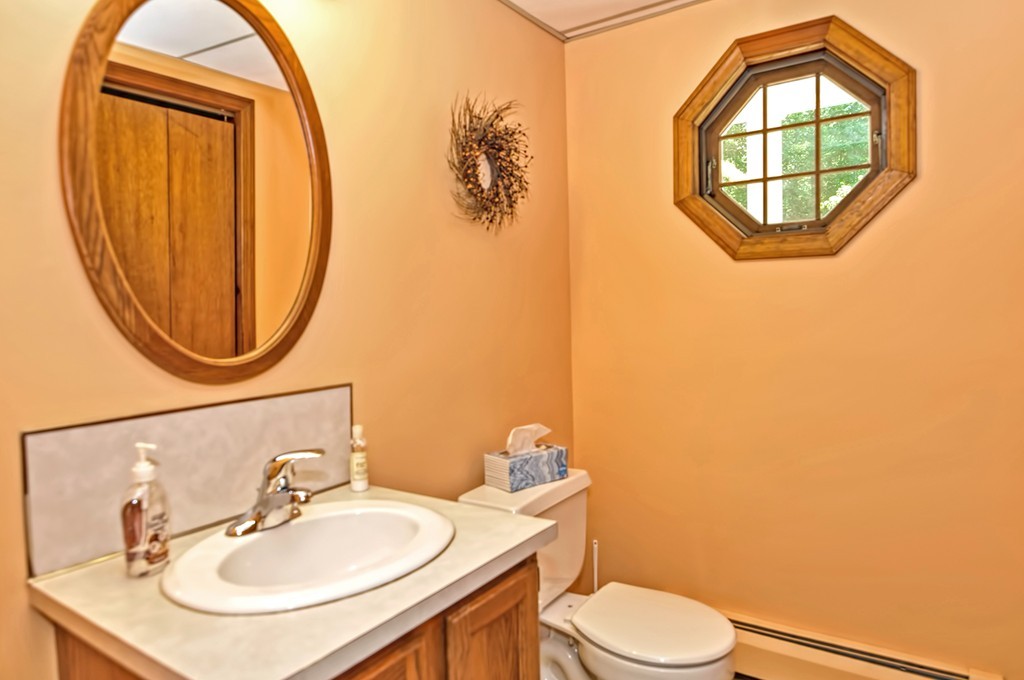 69 Fowler Road Northbridge, MA 01534 - Photo 15 of 30