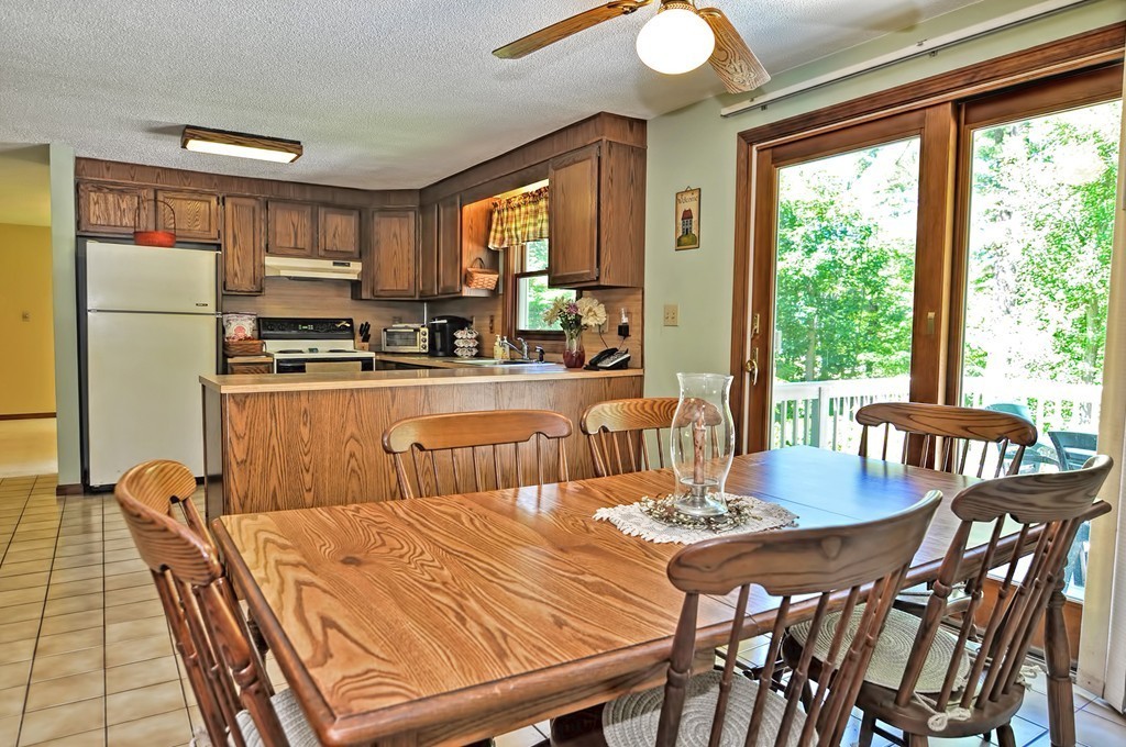 69 Fowler Road Northbridge, MA 01534 - Photo 6 of 30
