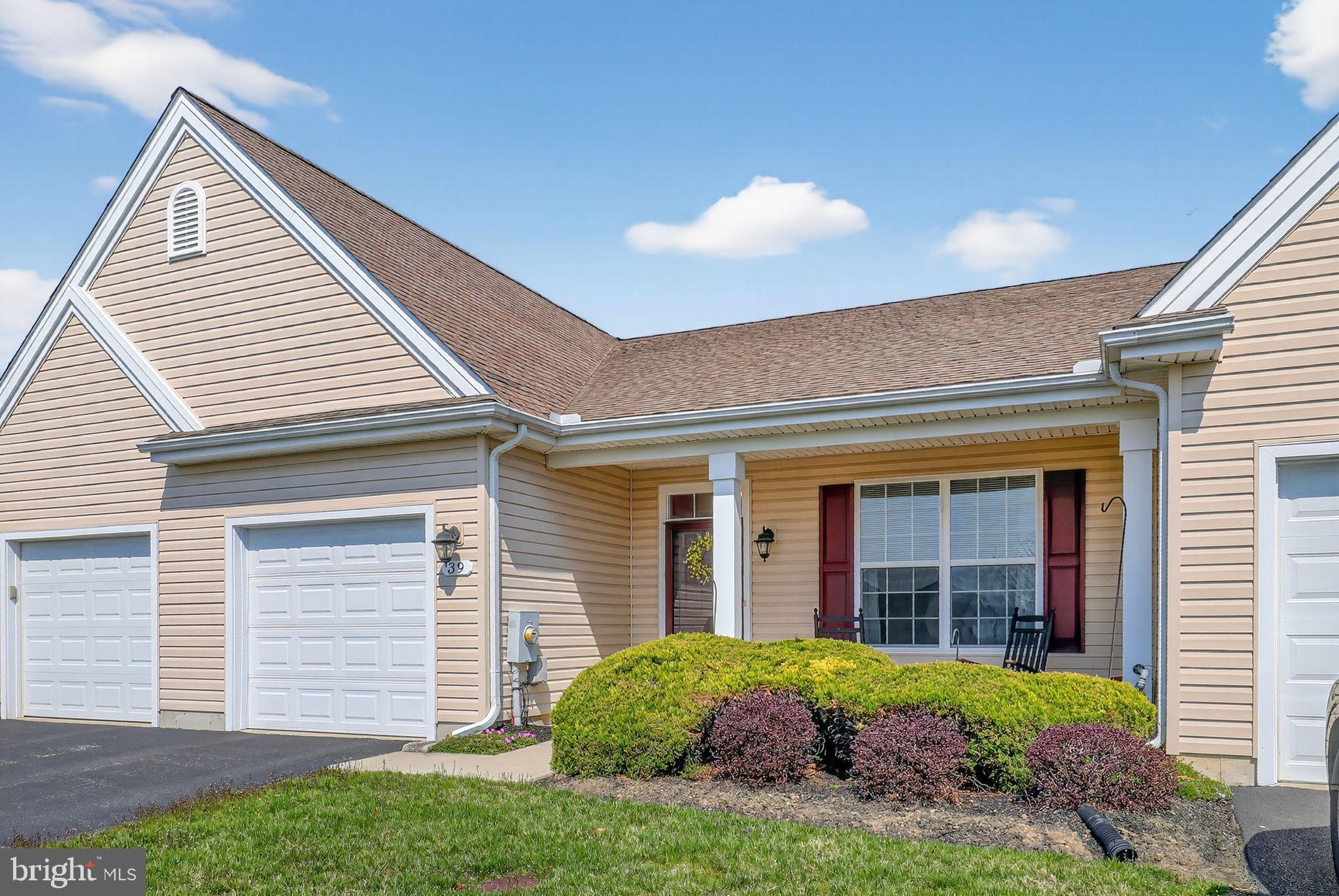 39 Thistle Court Smyrna, DE 19977 - Photo 3 of 32 Side front