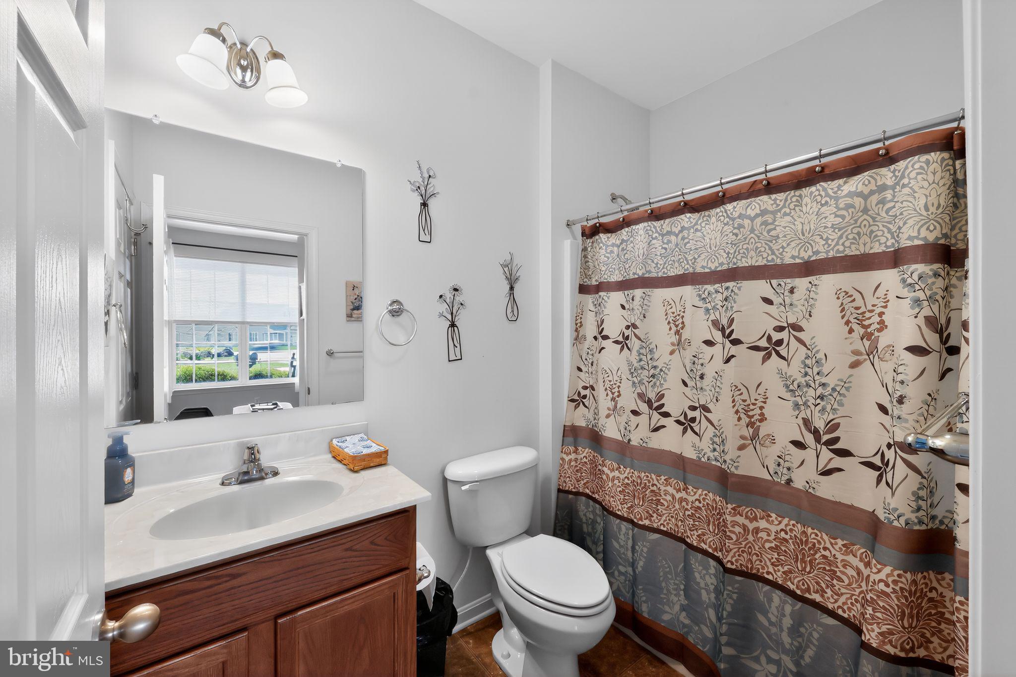 39 Thistle Court Smyrna, DE 19977 - Photo 5 of 31 Hall bath