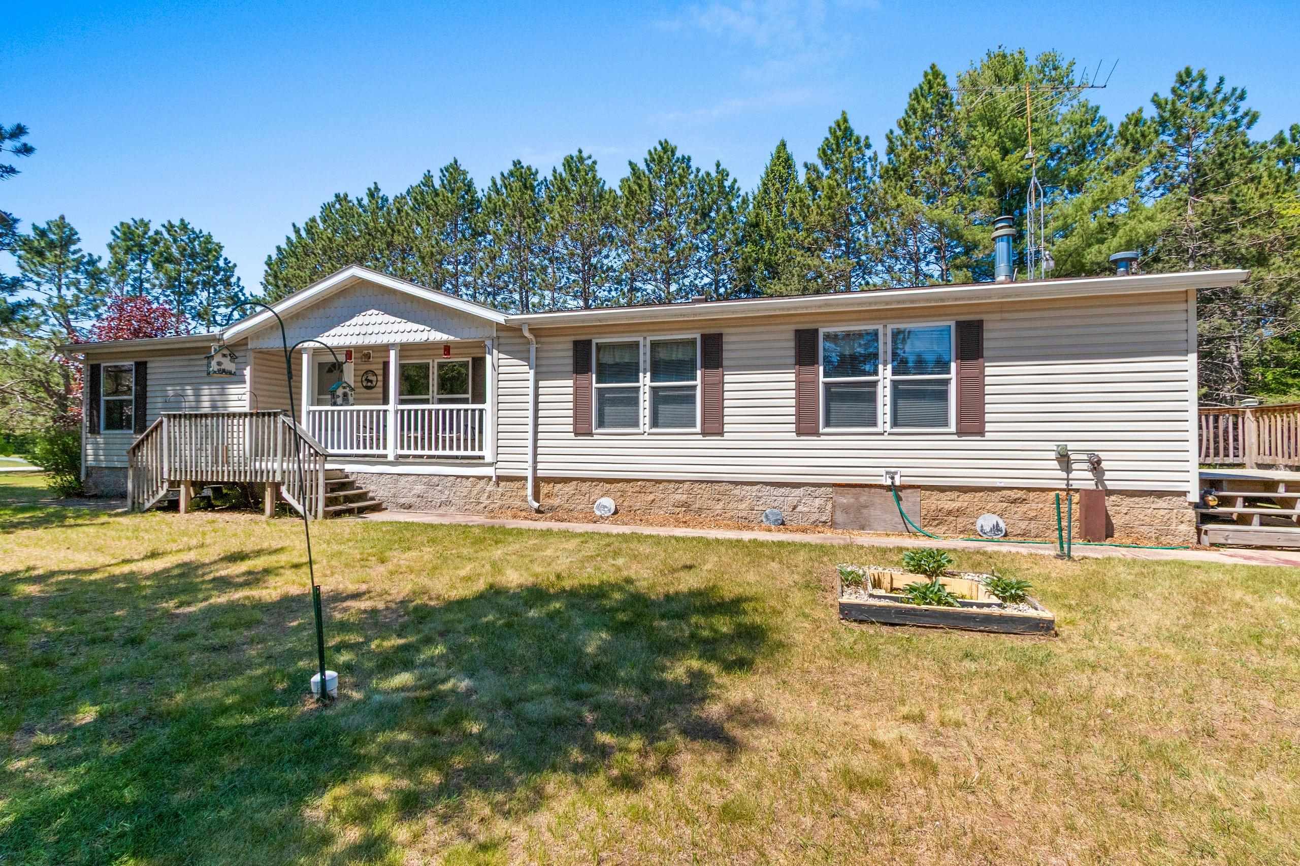 N9679 Nesters Road Crivitz, WI 54114 - Photo 2 of 41