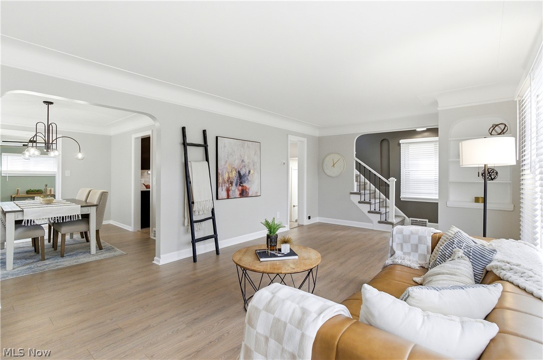 4046 Stilmore Road Cleveland, OH 44121 - Photo 8 of 45 Gallery Image 8