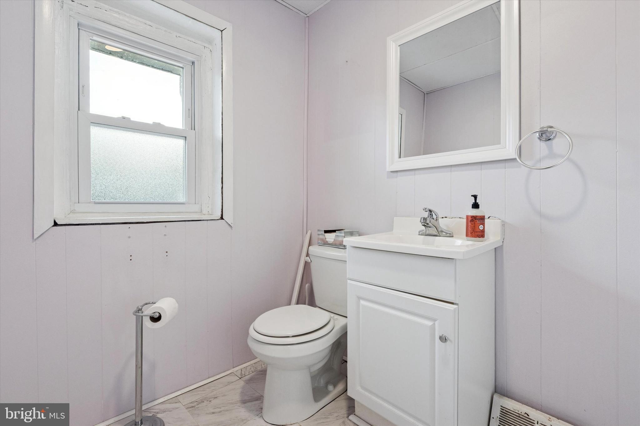 238 Kalos Street Philadelphia, PA 19128 - Photo 11 of 25