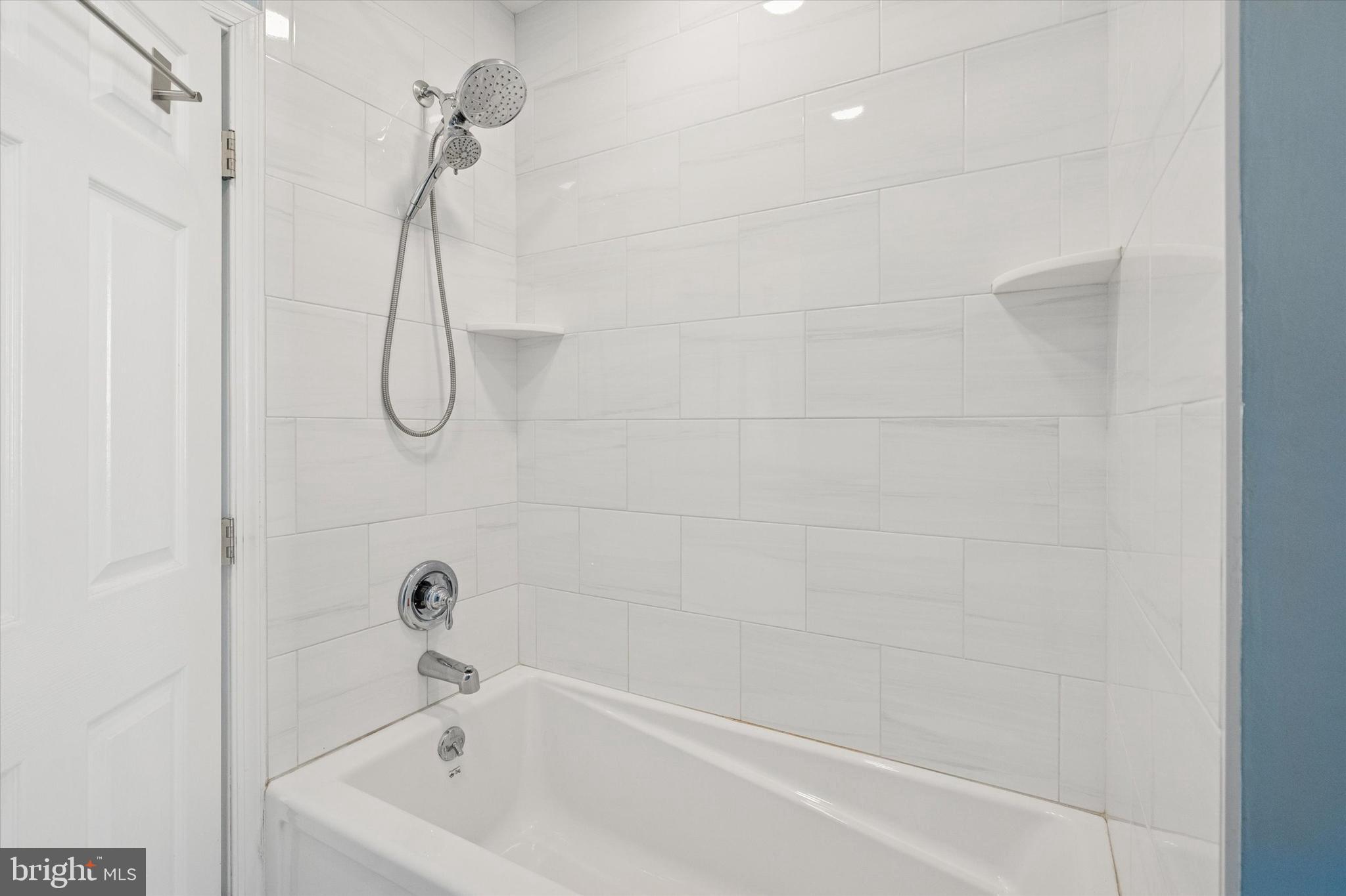 238 Kalos Street Philadelphia, PA 19128 - Photo 15 of 25